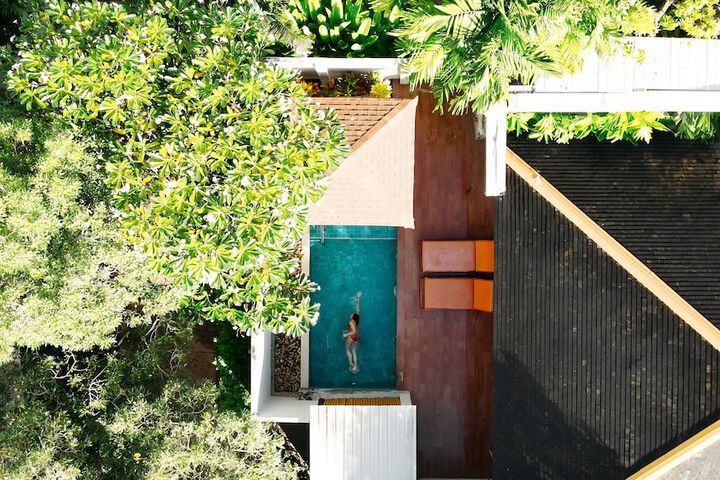 Pool 70 of 132