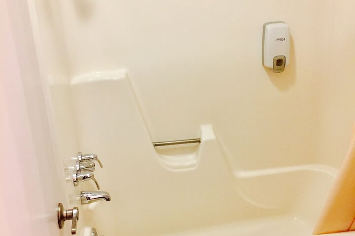 Room 19 of 34