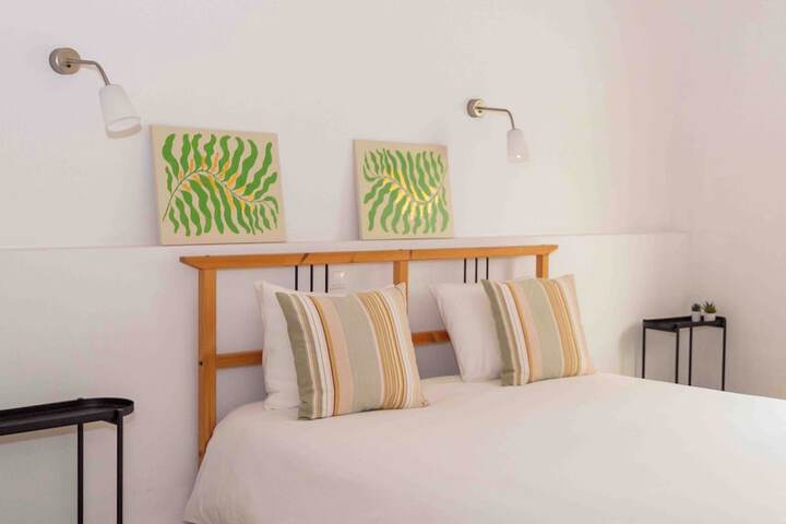 Room 8 of 79
