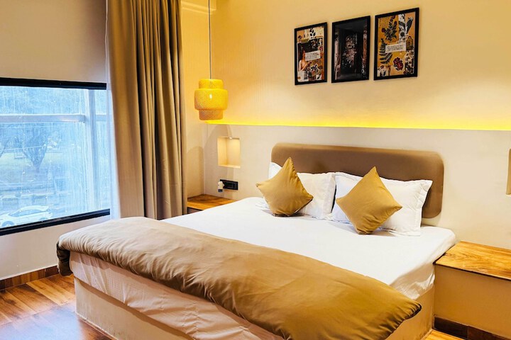 Room 44 of 104