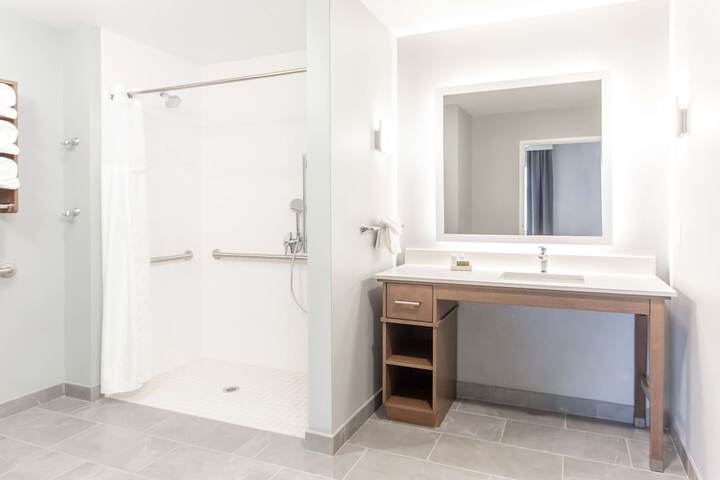 Bathroom shower