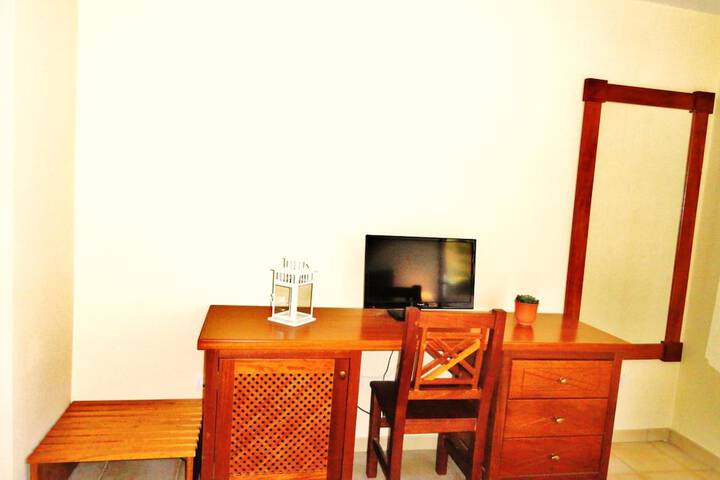 Room 6 of 44