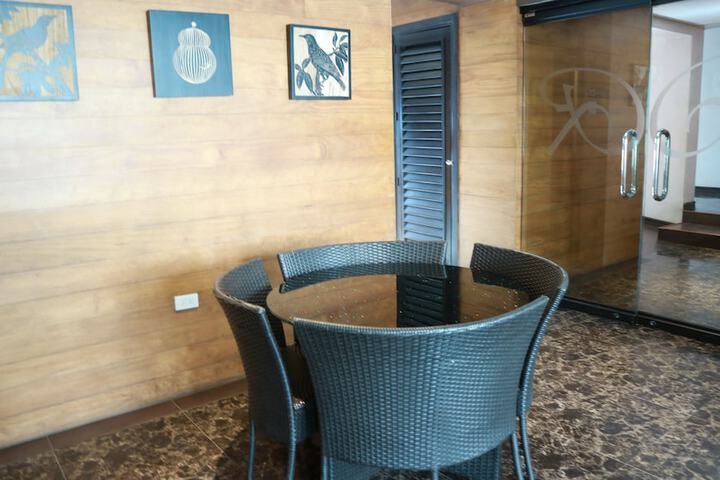 Hotel Interior 4 of 37