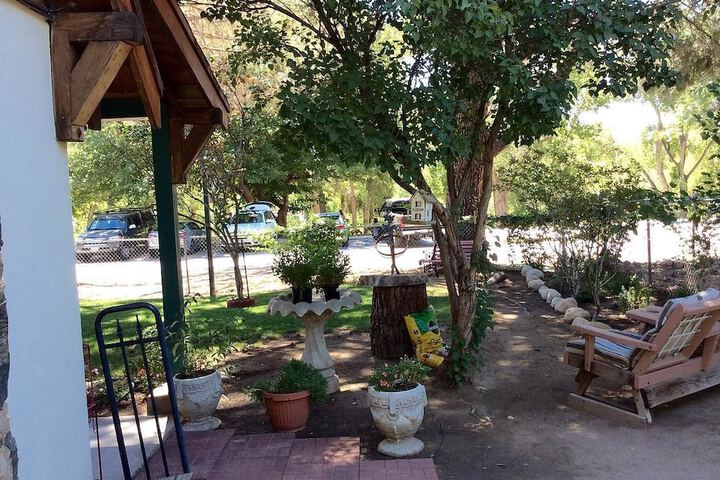 Kern Riverfront Lodge in Kernville, CA