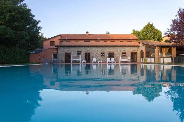 Pool Hotel