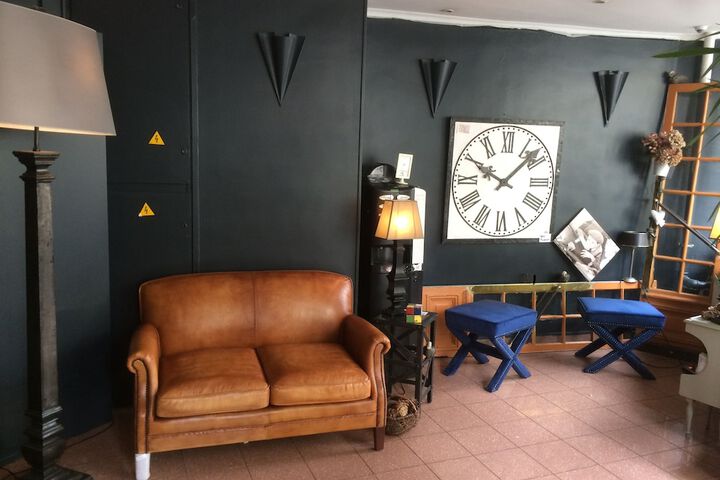 Entrance & Lobby
