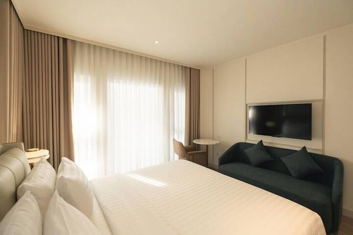Room 8 of 73
