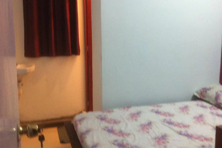 Room 2 of 4