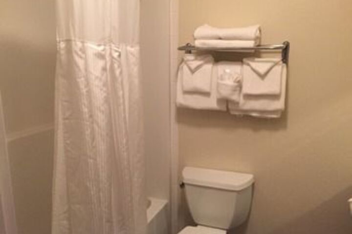 Room 3 of 24
