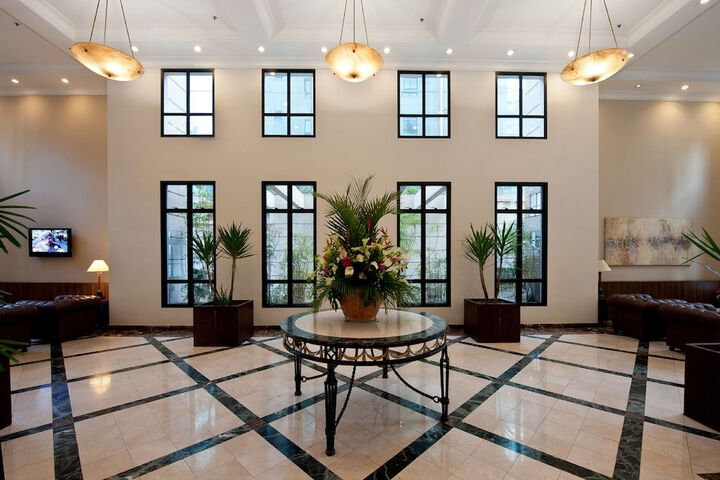 Guest Lobby