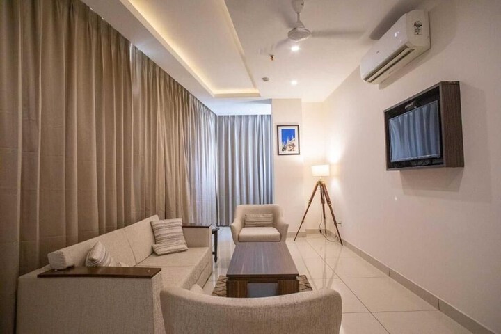 Room 19 of 42