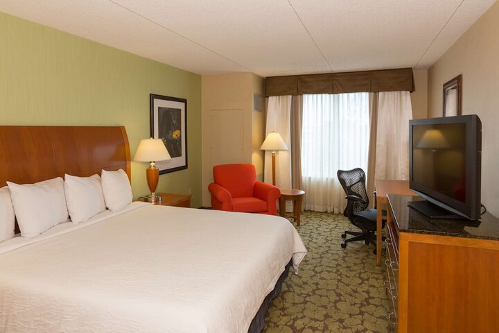Room 8 of 30