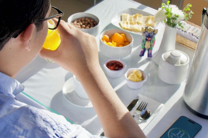 Breakfast/Coffee Service 27 of 45
