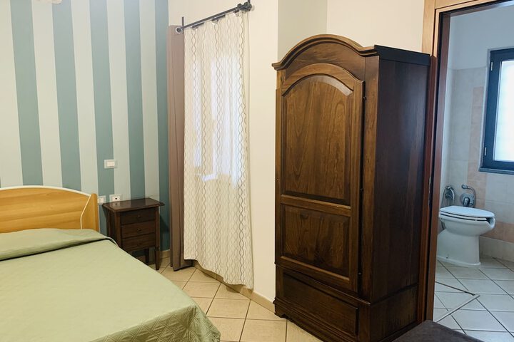 Room 22 of 40