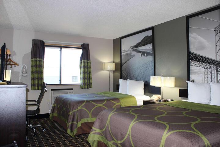 1 King Bed (2 of 5)