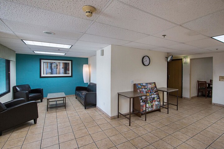 Guest Lobby