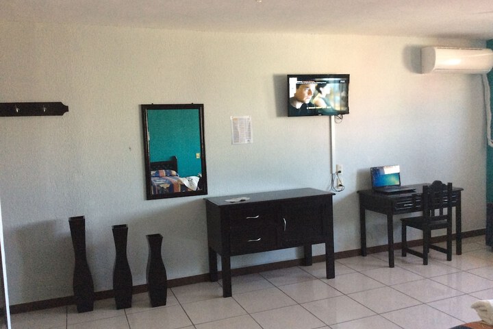 Room 16 of 28