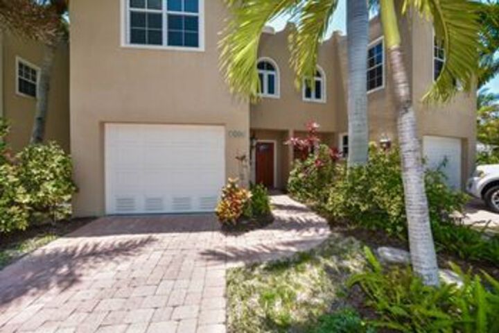Avenida de Cortez by Beachside Management in Siesta Key, FL