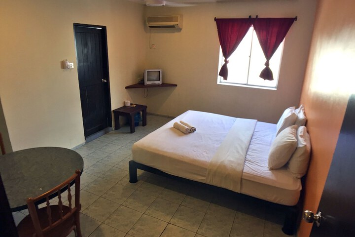 Room 2 of 15