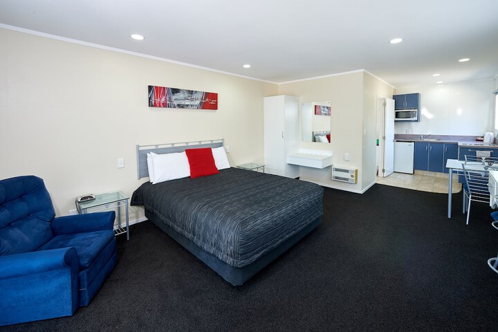 Room 5 of 57