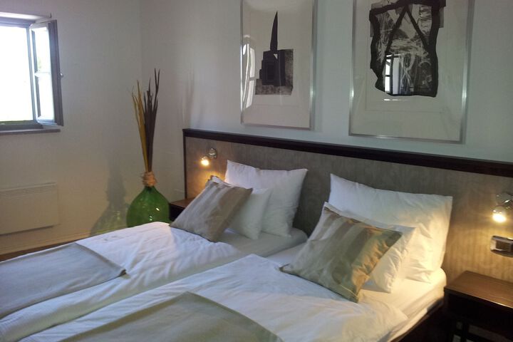 Room 10 of 41