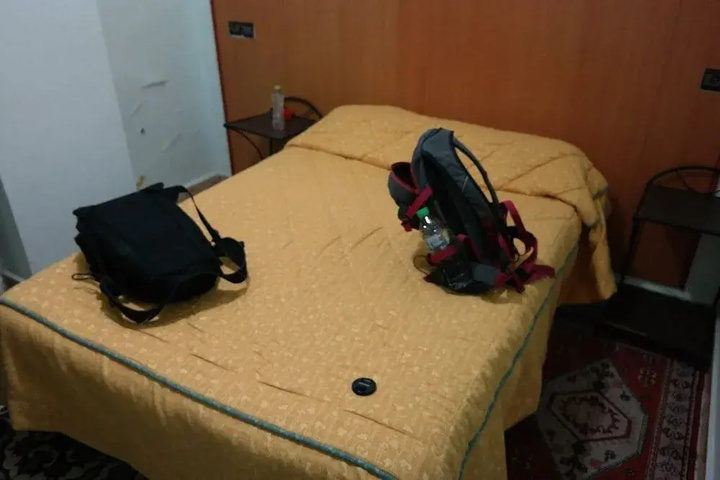 Room 2 of 12