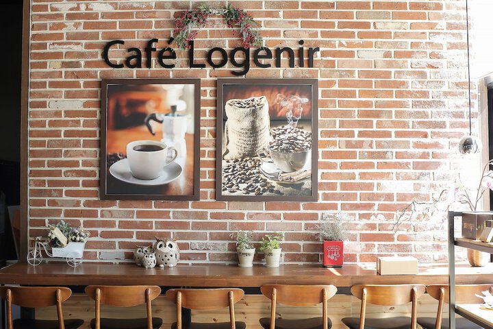 Breakfast/Coffee Service 42 of 56