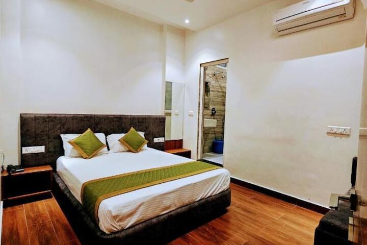 Room 3 of 17
