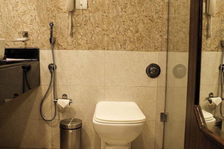 Clean Restrooms
