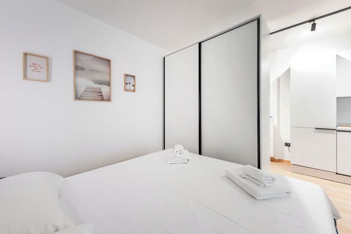 Room 25 of 28