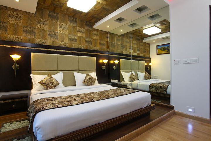 Room 3 of 14