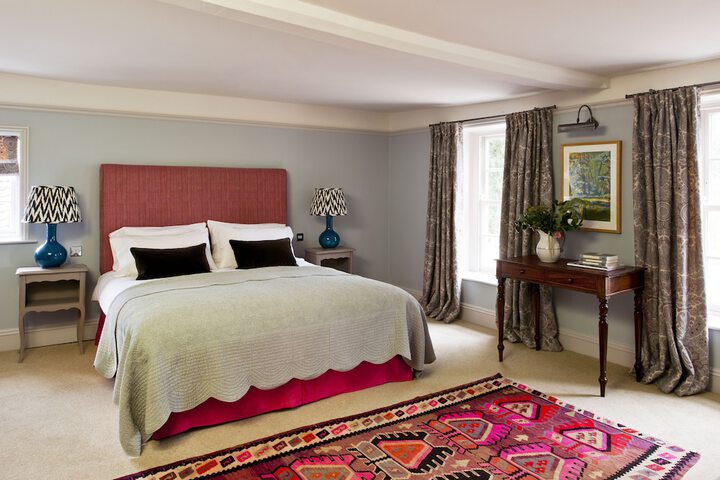 Room 2 of 74