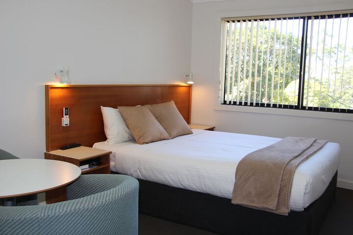 Room 15 of 49