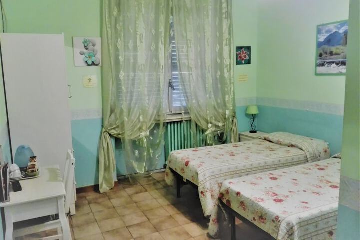 Room 20 of 140