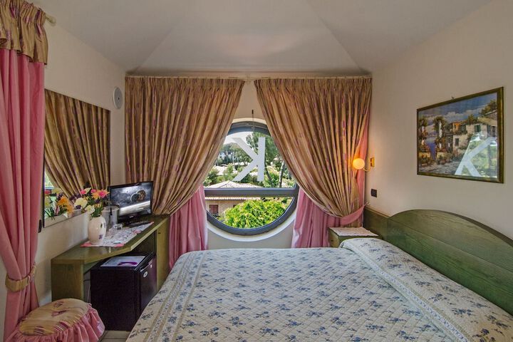 Room 20 of 100