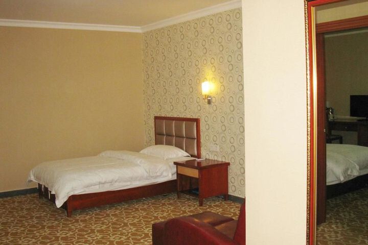 Room 5 of 41