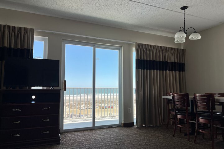 Room 47 of 71