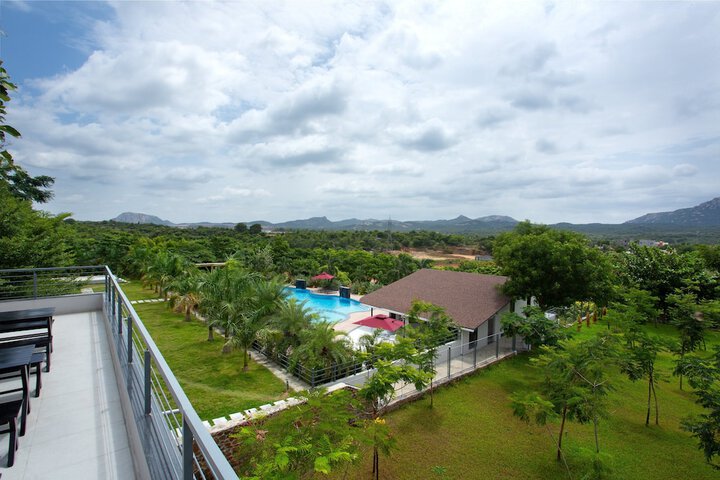 Hotel 77 of 84