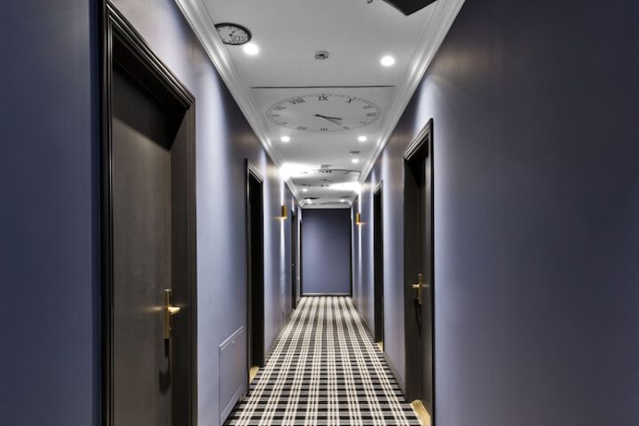 Ballroom/Hall 18 of 20