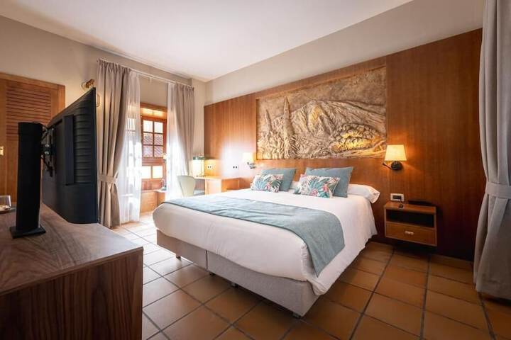 Room 4 of 17