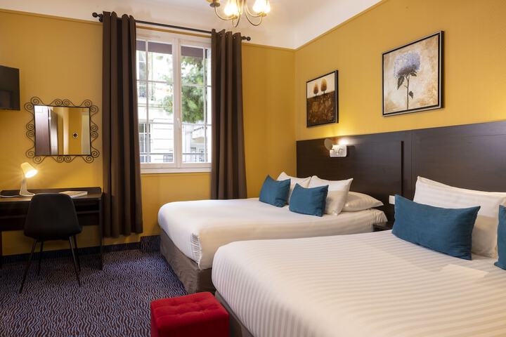 Room 16 of 60