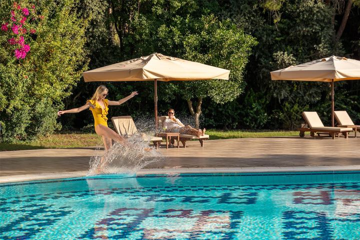 Pool 59 of 186