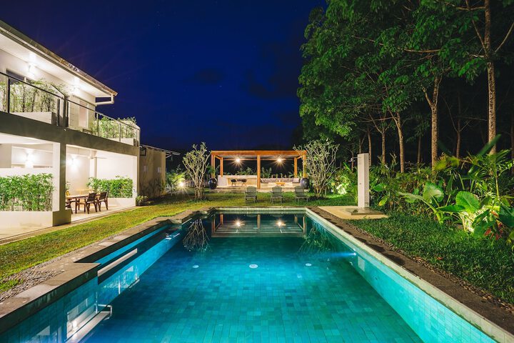 Pool 78 of 102