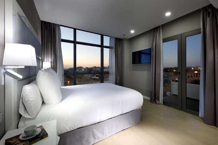Room 29 of 52
