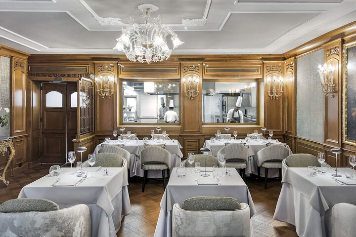 Dining 103 of 137