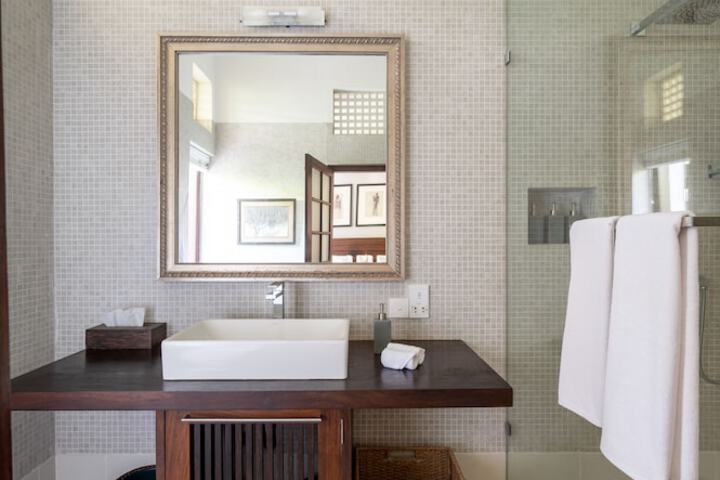 Room 18 of 31