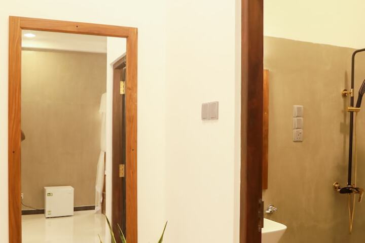 Room 4 of 41