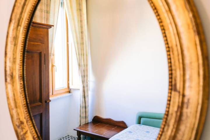 Room 3 of 15