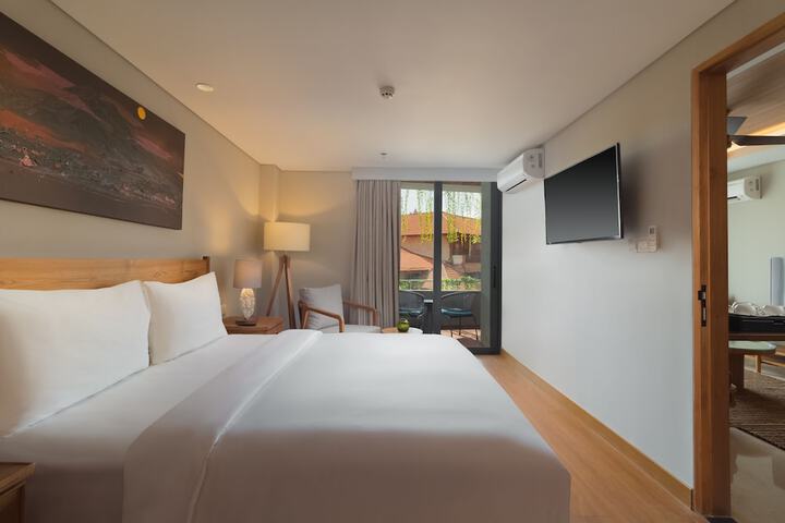 Room 10 of 85