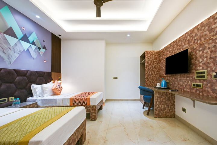 Room 21 of 52